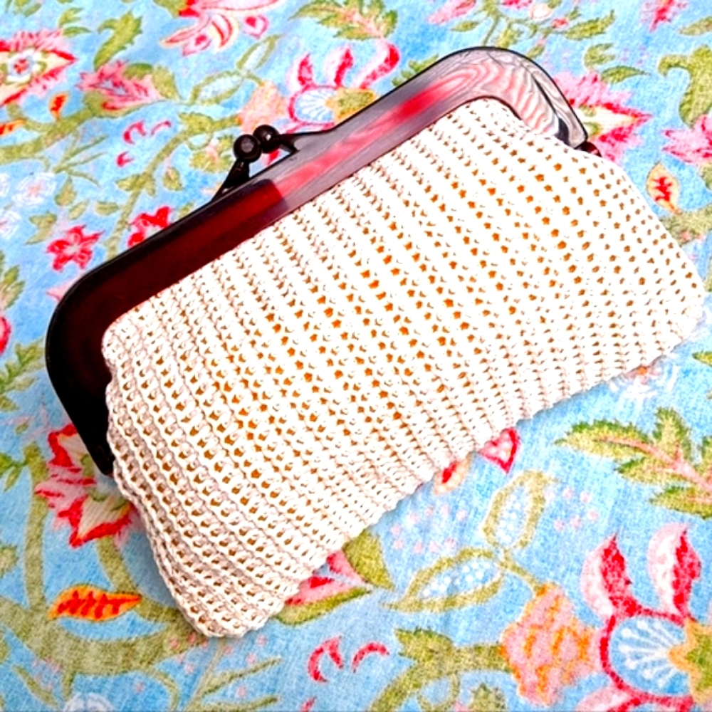 Vintage Purse Crochet Macrame Like Clutch Bag with Plastic Clasp